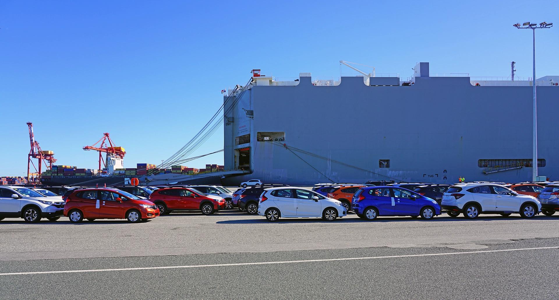 RoRo vs. Container Shipping: Which Is Right for Your Vehicle?